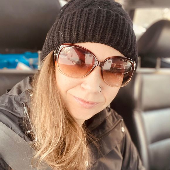 Meet your Posher, Jessie - Picture 1 of 1